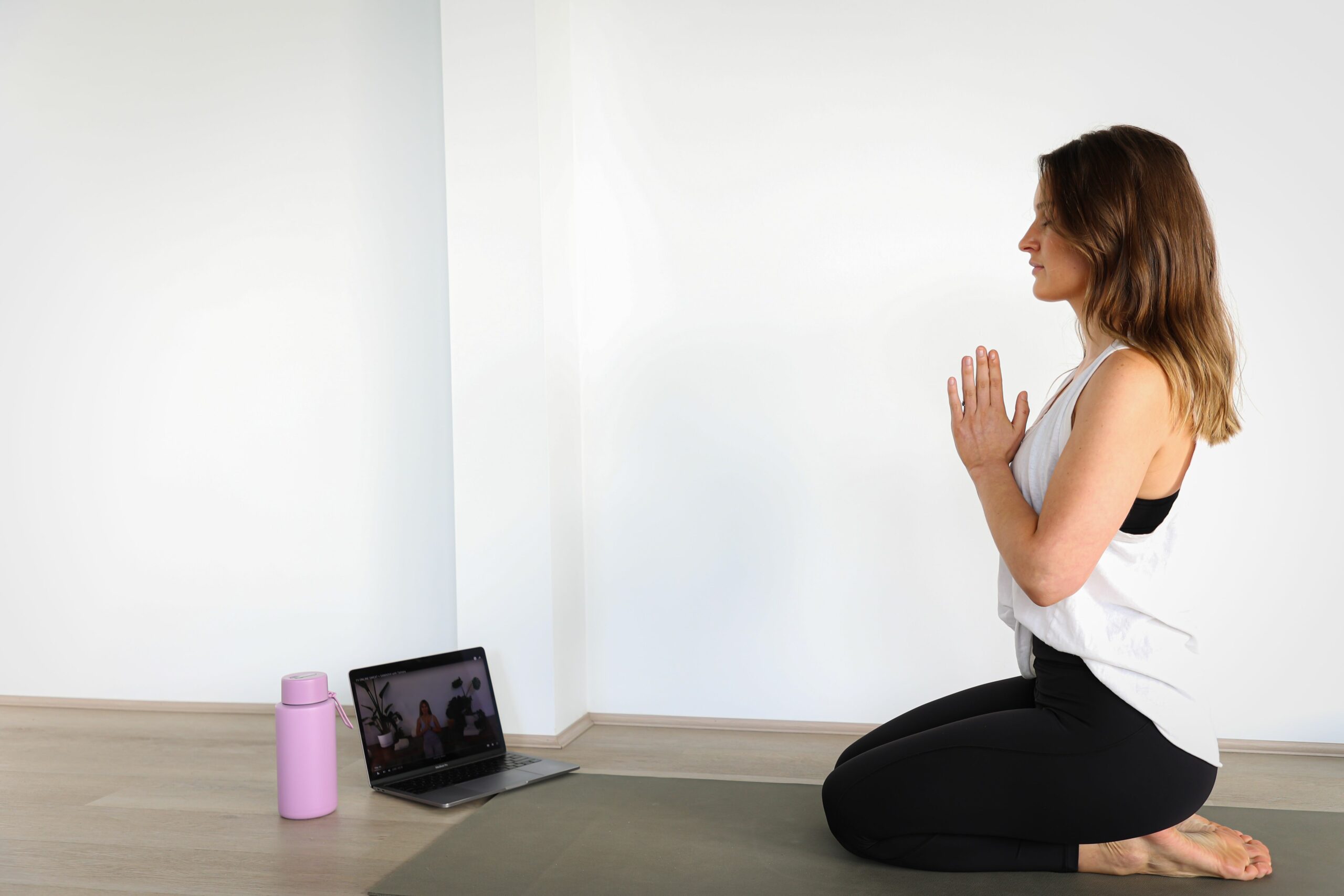 tamara yoga studio meditation 20 scaled 2025