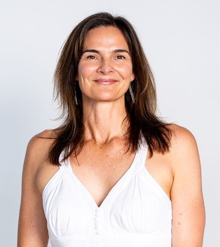 Em Crop December 2025 tamara yoga studio em crop 2025